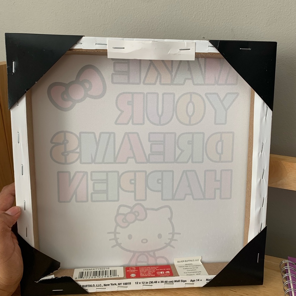 Hello Kitty Bundle - Picture 4 of 4